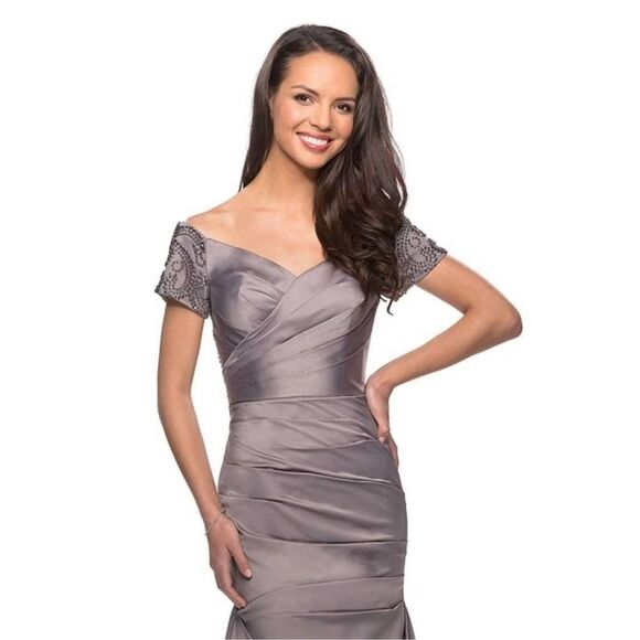NWT La Femme 25996 Off the Shoulder Beaded Satin Trumpet Silver Gown Size 8 - Picture 3 of 16